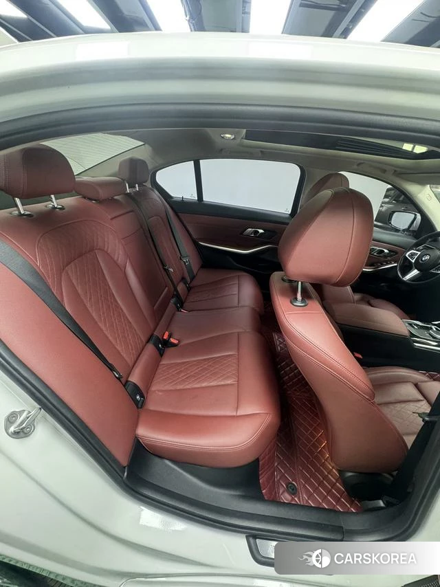 BMW 3 series id 3926970 из Китая 19