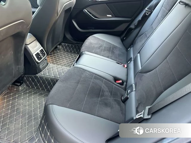 BMW 2 series id 4277683 из Китая 8