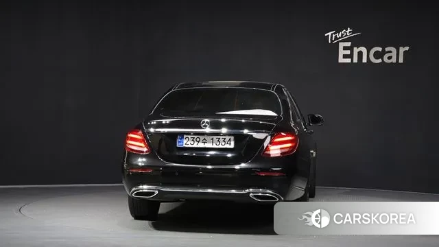 Mercedes-Benz E-Class W213 id 3588641 из Кореи 14