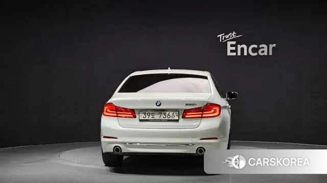 BMW 5 Series (G30) id 3238999 из Кореи 14