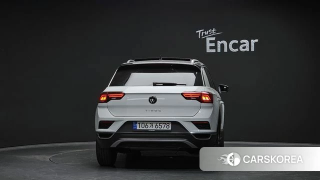 Volkswagen T-Roc id 4231187 из Кореи 24