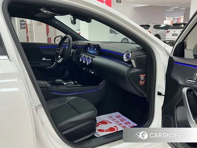 Mercedes-Benz Class A 2024 Белый из Китая, фото 5