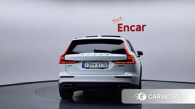 Volvo V60 Cross-Country 2nd Generation id 3329598 из Кореи 14