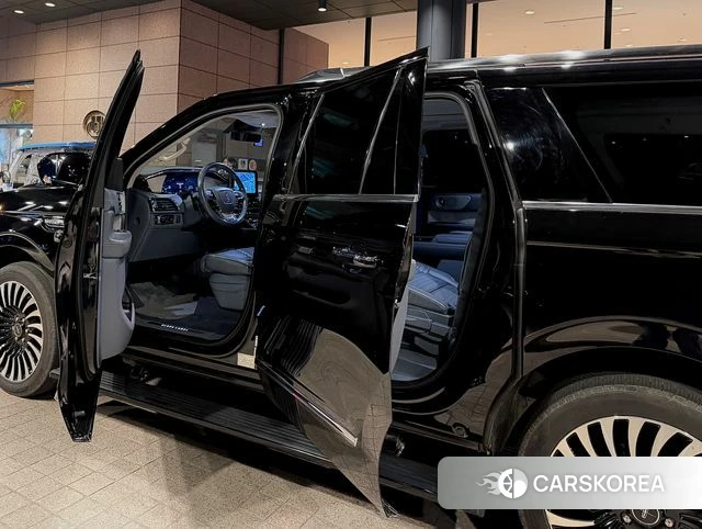 Lincoln Navigator 4th generation id 3904312 из Кореи 14