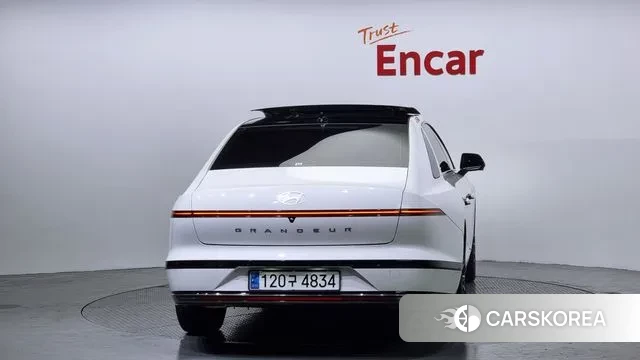 Hyundai Grandeur (GN7) id 3353922 из Кореи 14