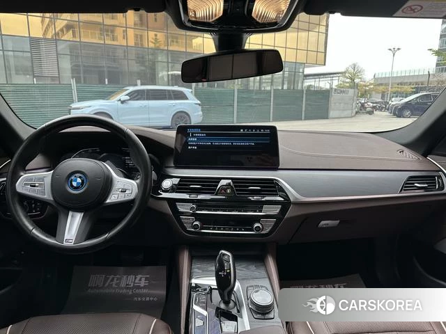 BMW 5 series PHEV id 4260764 из Китая 17