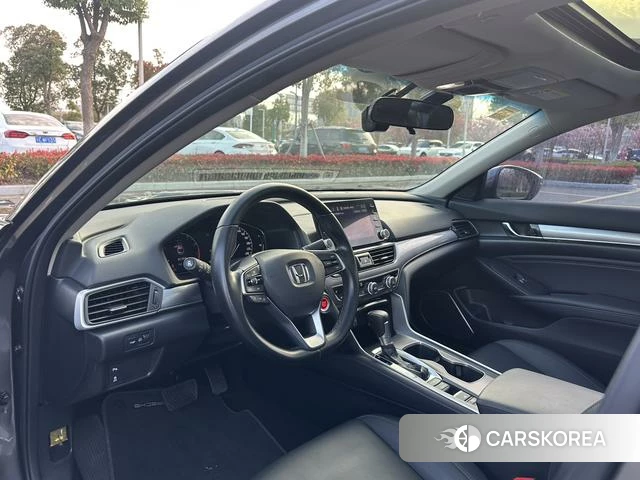 Honda Accord id 4273155 из Китая 9