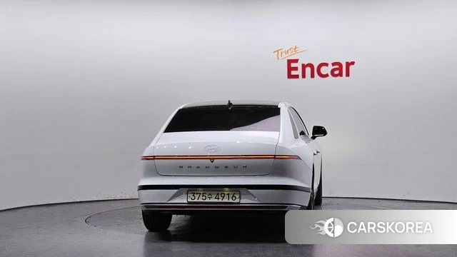 Hyundai Grandeur (GN7) id 3876837 из Кореи 14