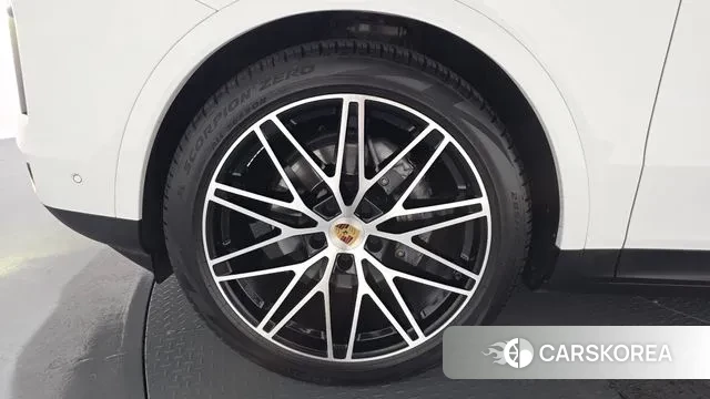 Porsche Cayenne (PO536) id 3021902 из Кореи 14