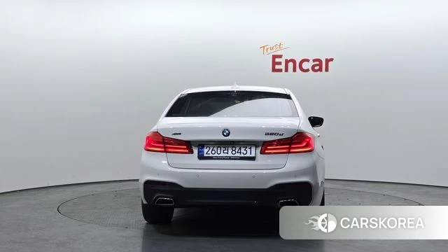 BMW 5 Series (G30) id 3796285 из Кореи 14