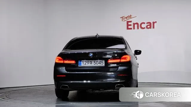 BMW 5 Series (G30) id 3601484 из Кореи 14