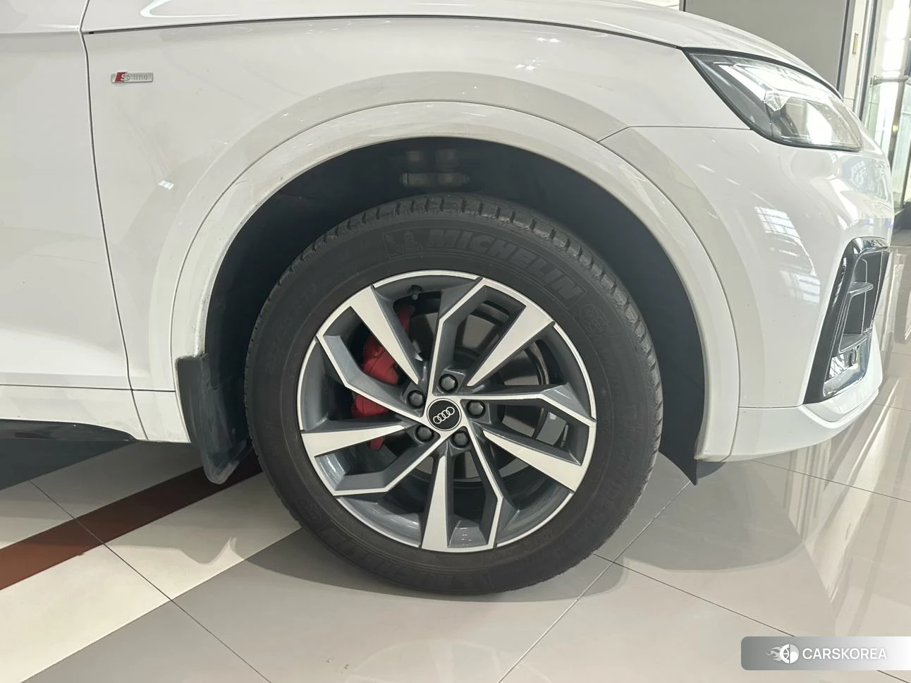Audi Q5L id 4421057 из Китая 15