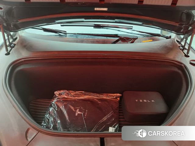 Tesla Model X id 3863596 из Китая 14