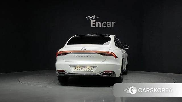 Hyundai The New Grandeur IG Hybrid id 4324242 из Кореи 28