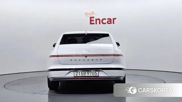 Hyundai Grandeur (GN7) id 3544920 из Кореи 14