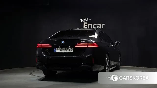 BMW 5 Series (G60) id 3725825 из Кореи 14