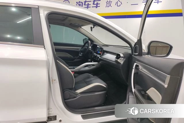 Geely Automobile Binyue id 4210558 из Китая 11