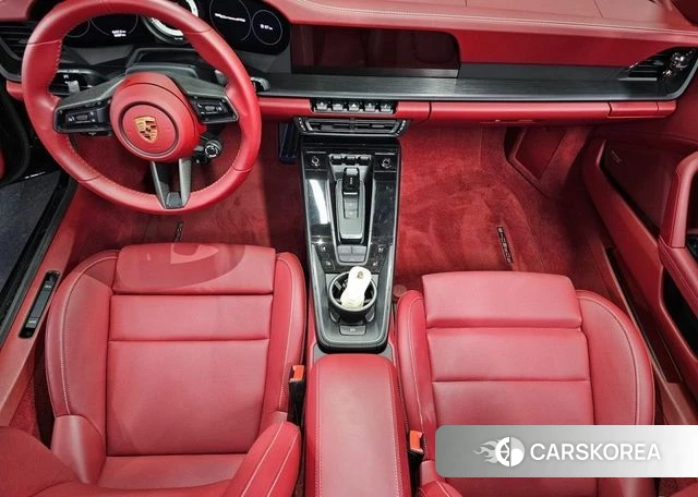 Porsche 911(992) id 4618216 из Кореи 10