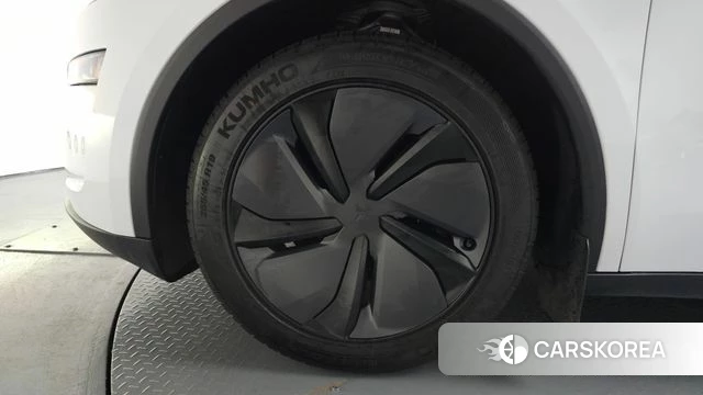 Tesla Model Y id 4200741 из Кореи 29