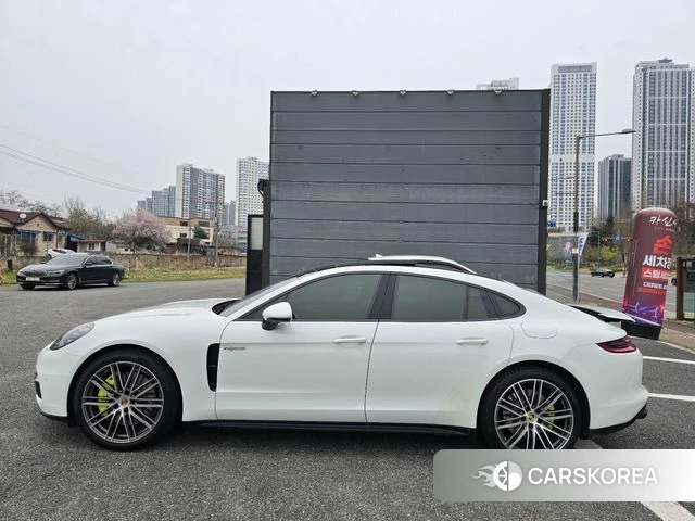 Porsche Panamera (971) id 3890288 из Кореи 14