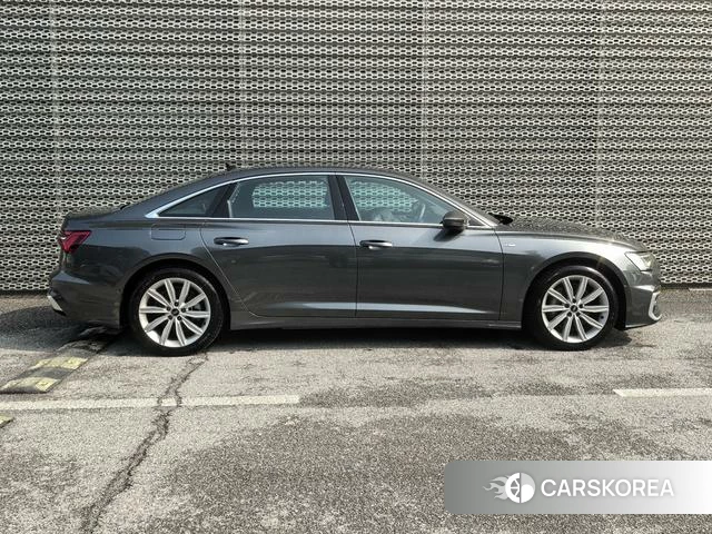 Audi A6L 2024 Темно-серый из Китая, фото 4