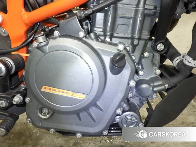 Engine photo