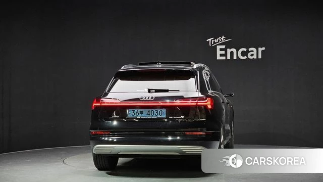 Audi e-Tron id 4416336 из Кореи 14
