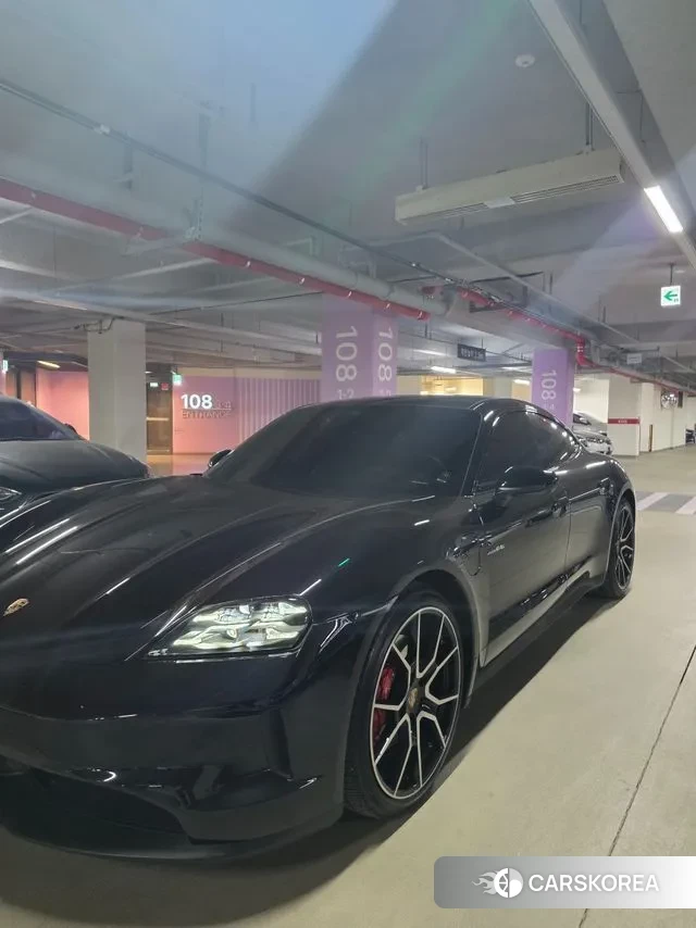 Porsche Taycan id 3674636 из Кореи 9