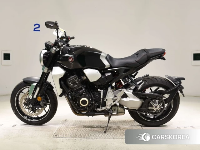 Проданный Honda CB1000R 2018 из Японии
