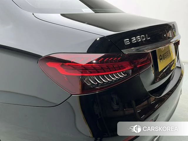 Mercedes-Benz E-class id 4276017 из Китая 14