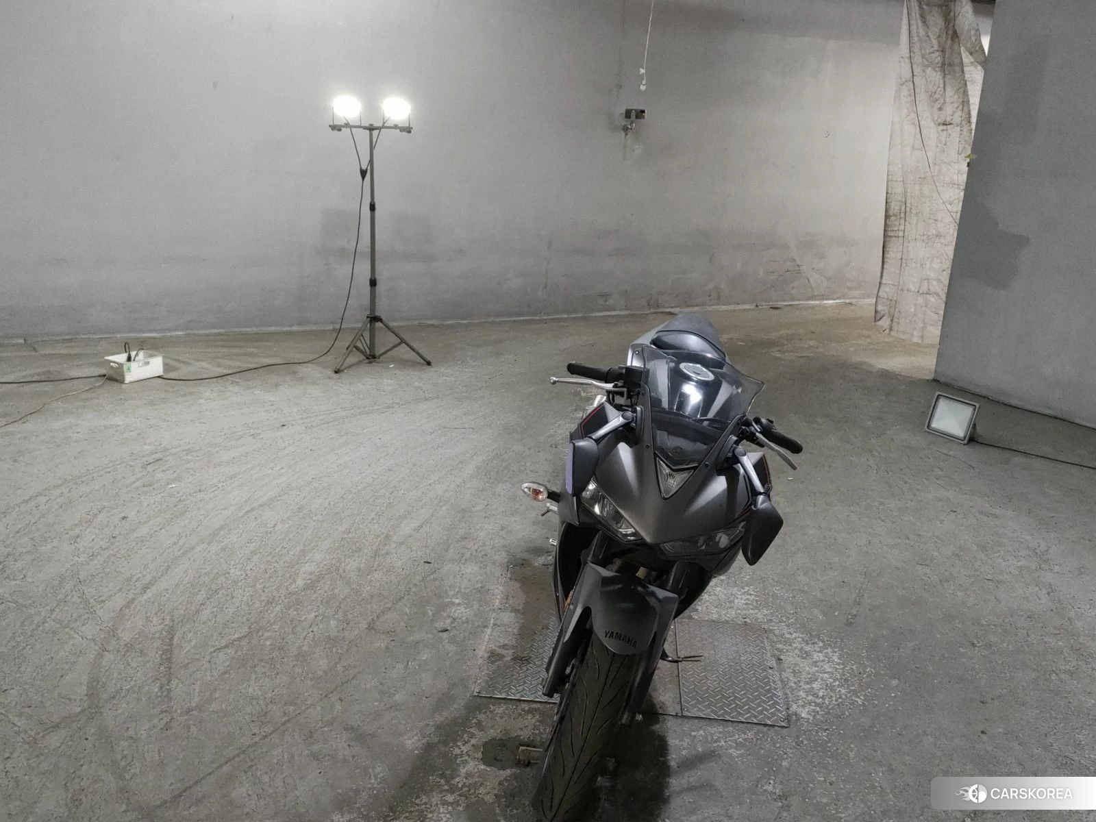 Yamaha YZF-R25 2016 из Японии, фото 3