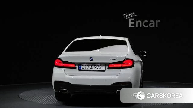 BMW 5 Series (G30) id 4408661 из Кореи 27