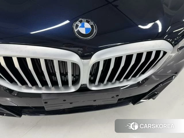 BMW X5 2026 Черный из Китая, фото 4