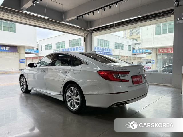 Honda Accord id 4299858 из Китая 34