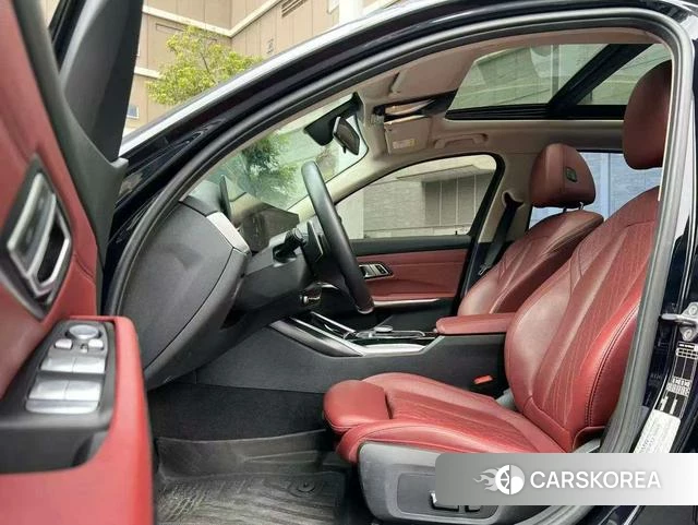 BMW 3 series 2023 Черный из Китая, фото 4