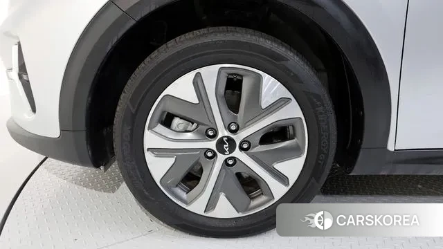 Kia Niro Plus id 3224337 из Кореи 14