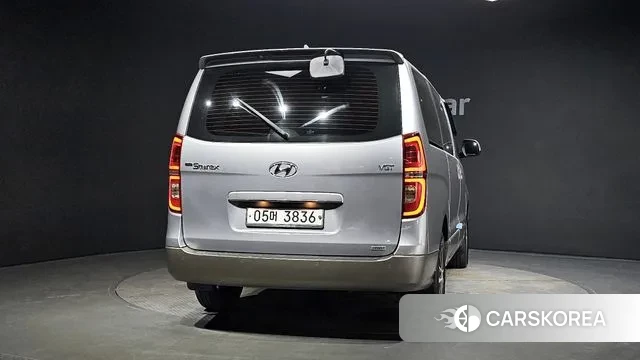 Hyundai The New Grand Starex id 2981811 из Кореи 14