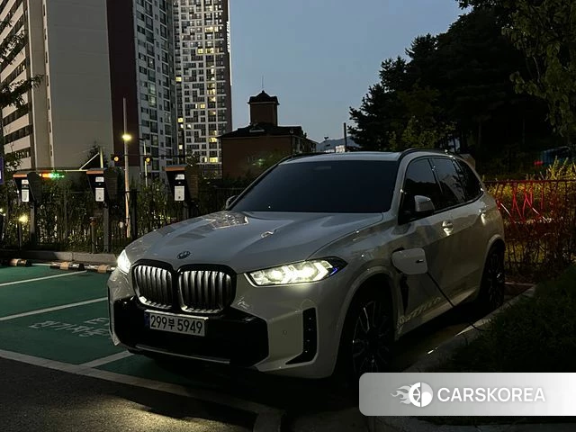 BMW X5 (G05) 2024 Белый из Кореи, фото 4