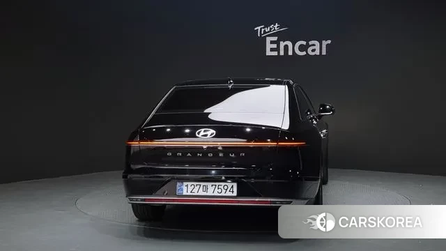 Hyundai Grandeur (GN7) id 3382928 из Кореи 14