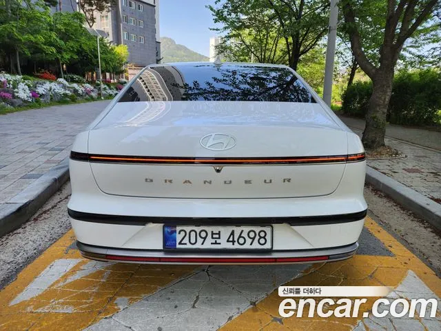 Hyundai Grandeur Hybrid (GN7) 2023 Белый из Кореи, фото 4