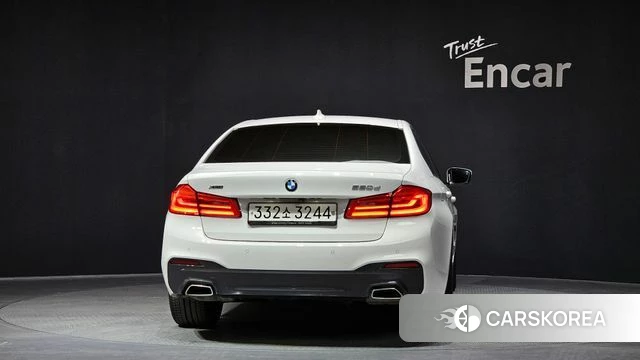 BMW 5 Series (G30) id 3813714 из Кореи 14