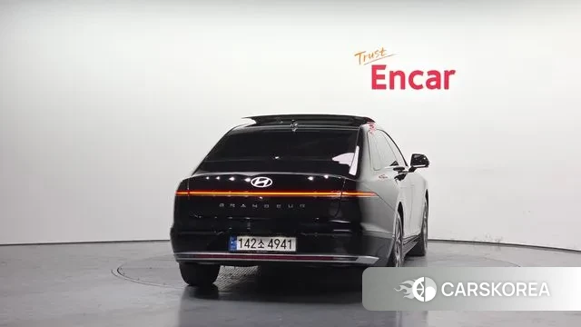 Hyundai Grandeur Hybrid (GN7) id 2958799 из Кореи 14