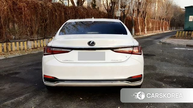 Lexus ES 2024 Белый из Китая, фото 5