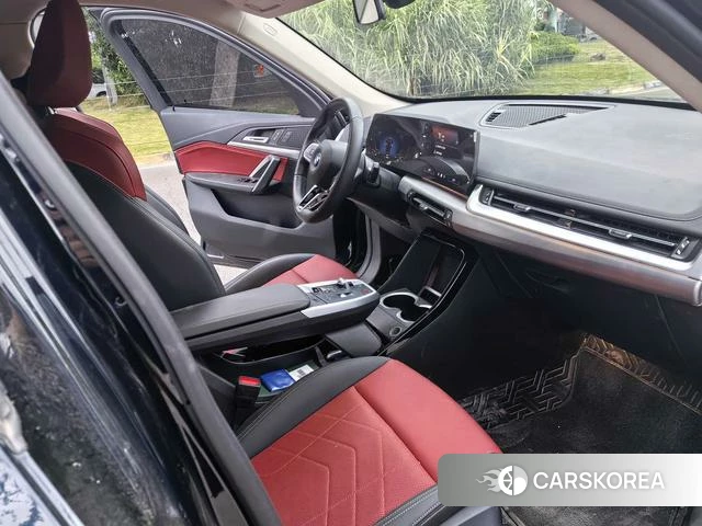 BMW X1 2024 Черный из Китая, фото 4