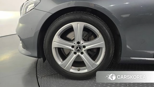 Mercedes-Benz E-Class W213 id 4520922 из Кореи 26