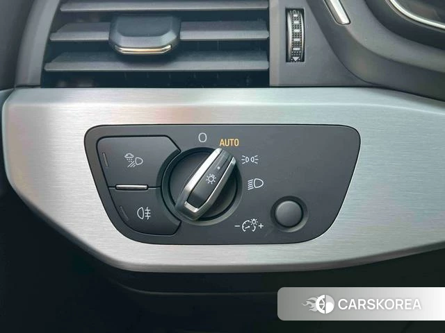 Audi A4L id 4307051 из Китая 19