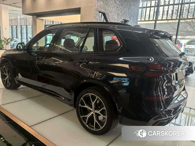 BMW X5 2025 Черный из Китая, фото 4