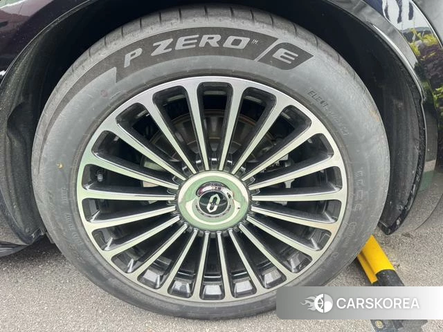 AITO Ask the world M8 2025 Черный из Китая, фото 6