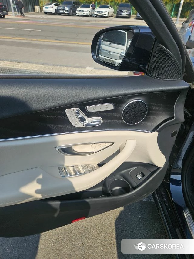 Mercedes-Benz E-Class W213 id 3832766 из Кореи 7