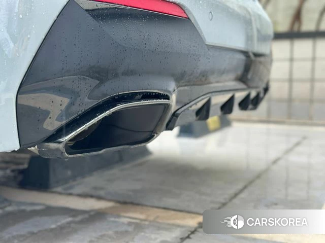 BMW 4 Series (G22) 2024 Светло-серебряный цвет из Кореи, фото 6